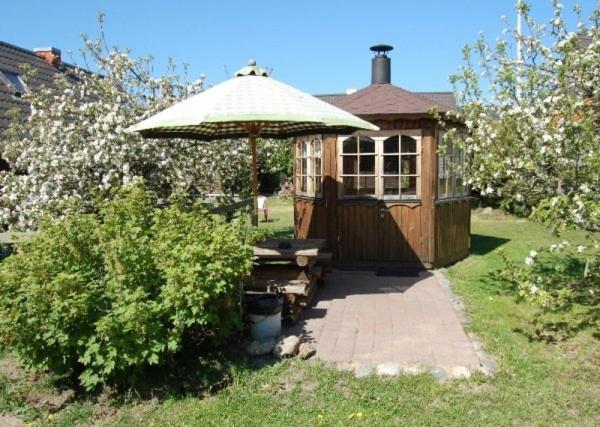 Laane Pansion Bed and Breakfast Käsmu Buitenkant foto