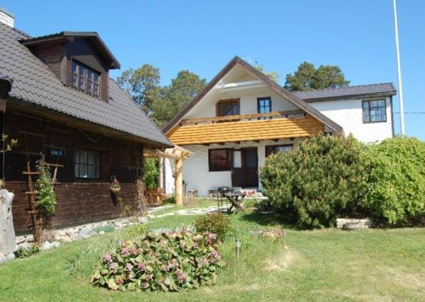Laane Pansion Bed and Breakfast Käsmu Buitenkant foto